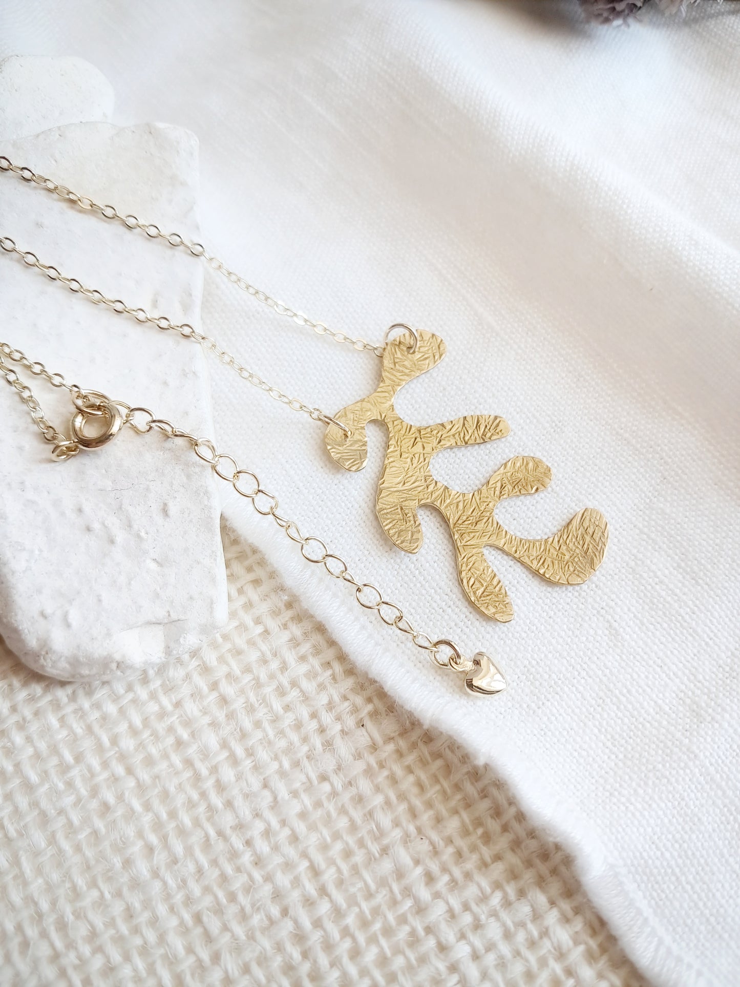 Collier feuille inspiré de Matisse