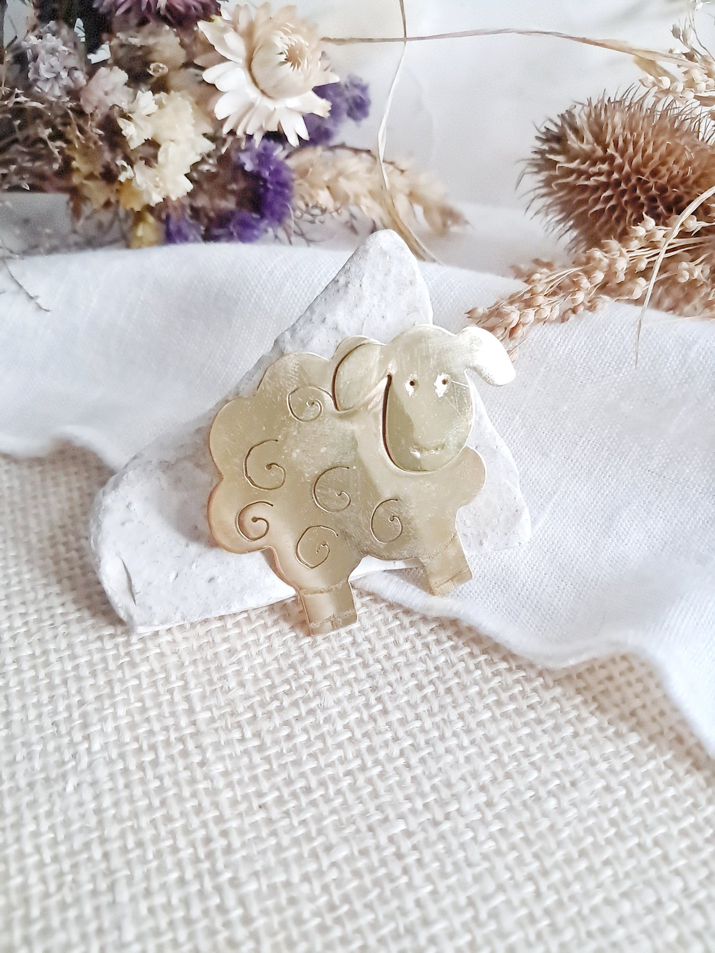 Broche mouton en laiton