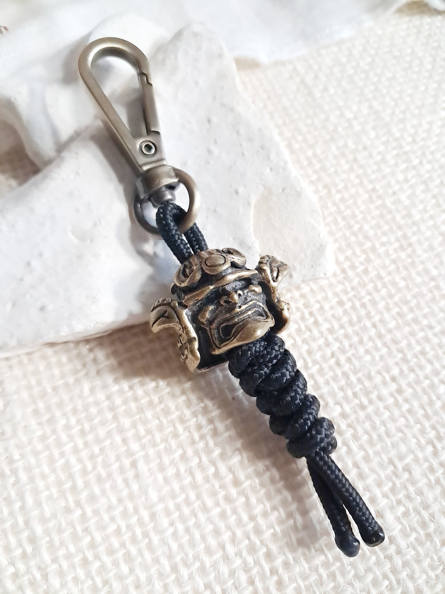 Porte-clés masque de samouraï japonais en laiton 