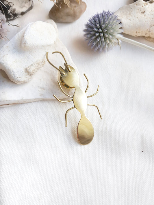 Pin's fourmis en laiton