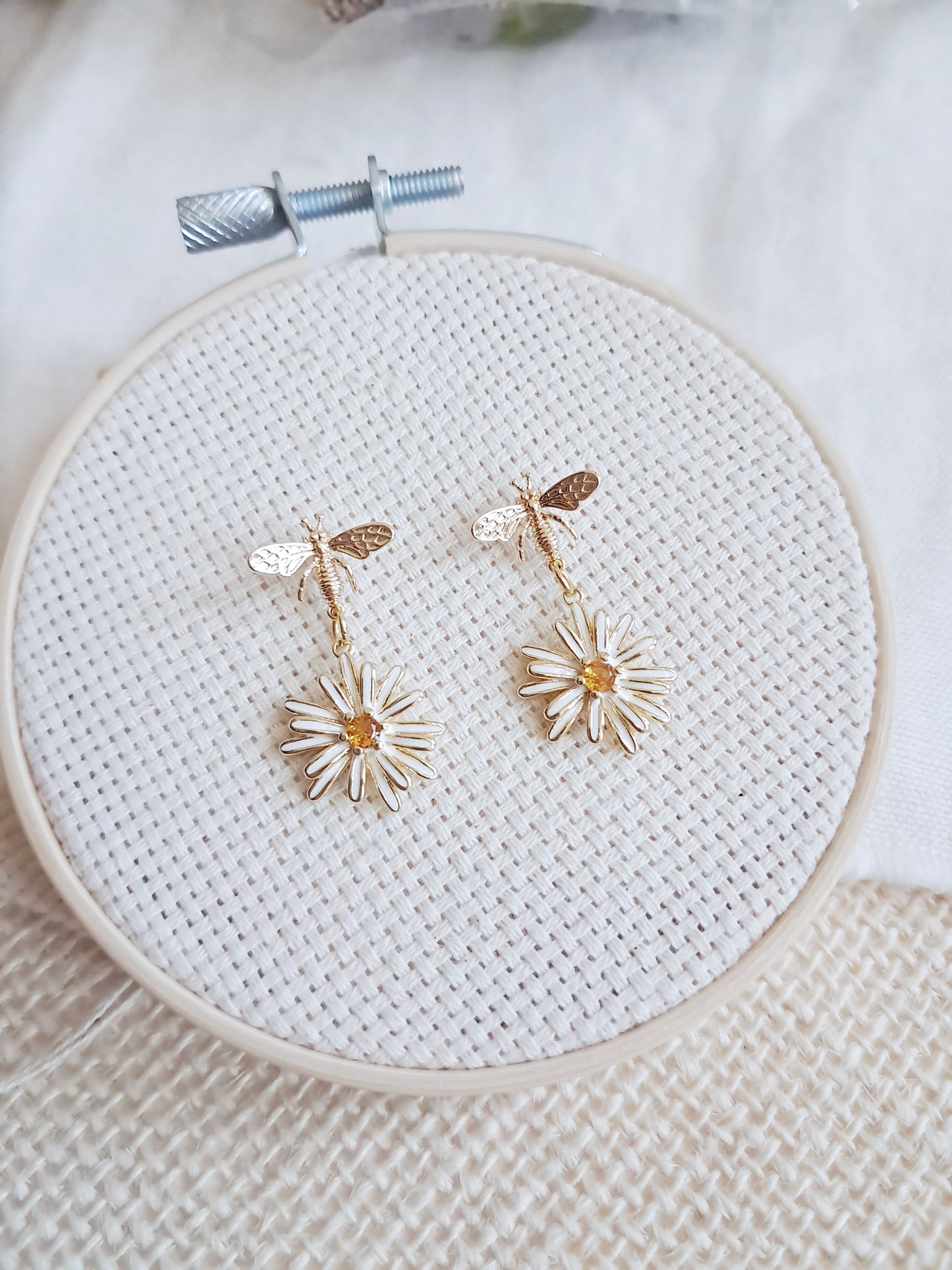 Boucles d'oreilles abeilles et fleurs