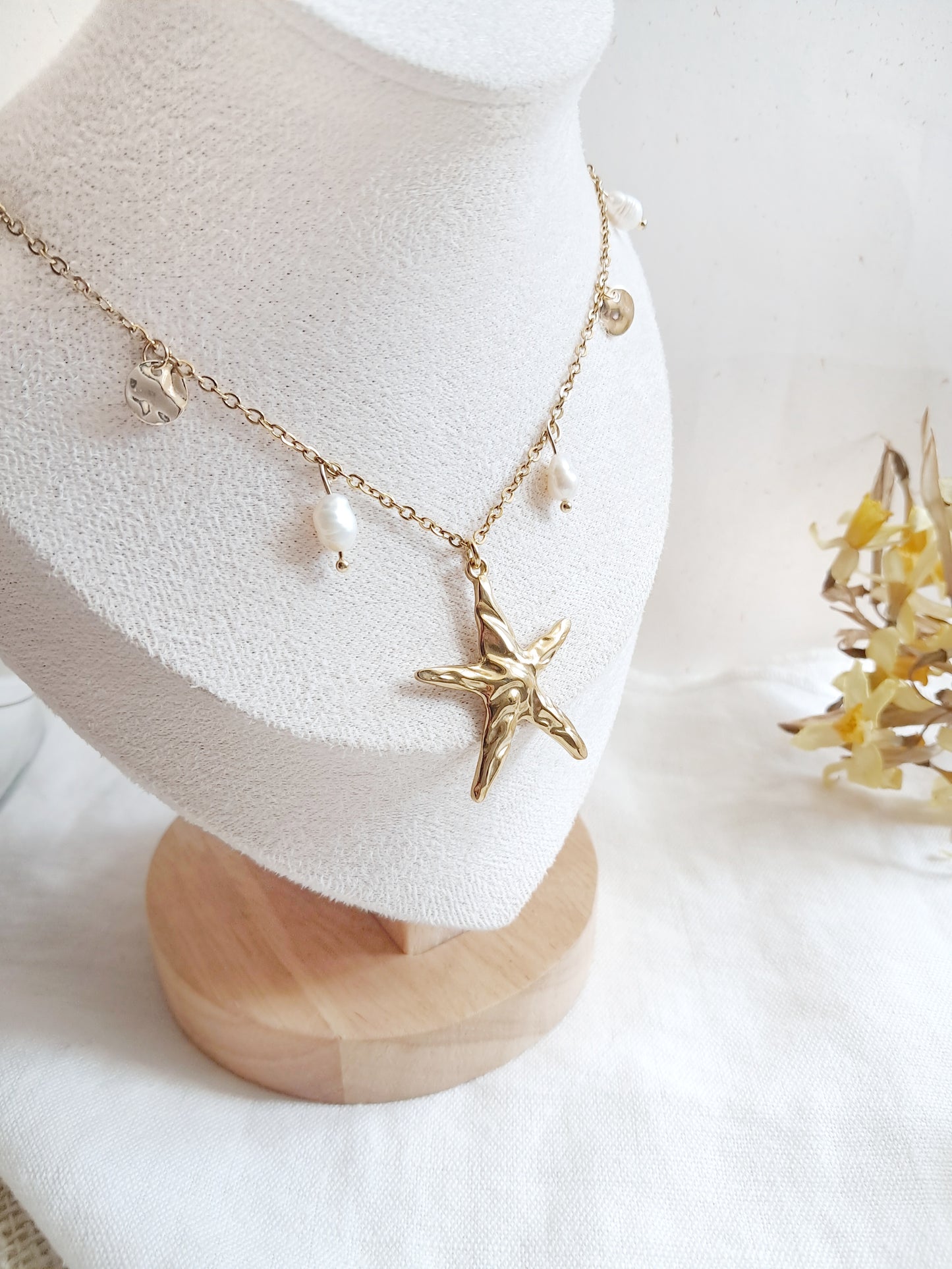 Collier étoile de mer et perles d'eau douce