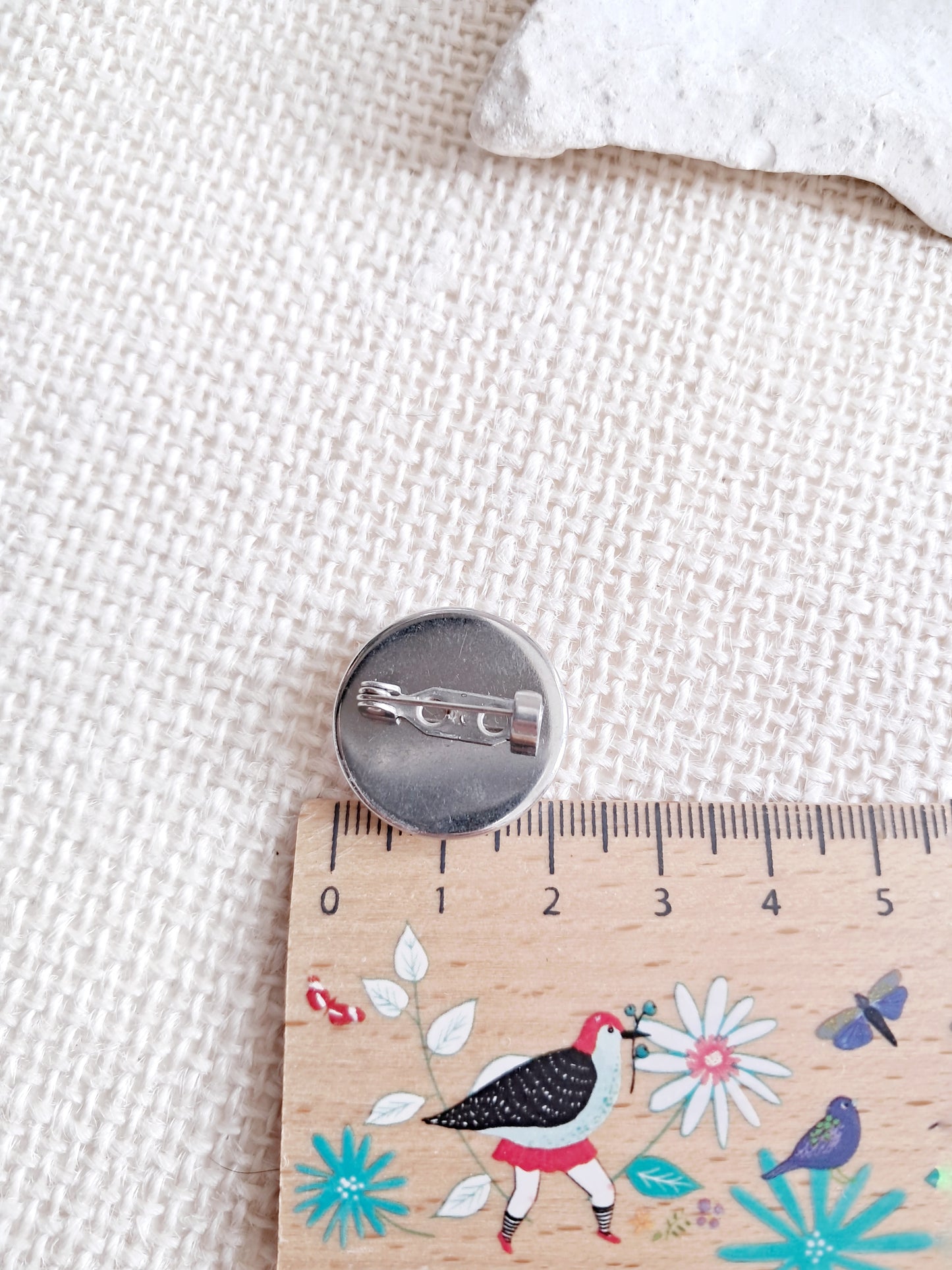 Broche cabochon Mew Pokémon