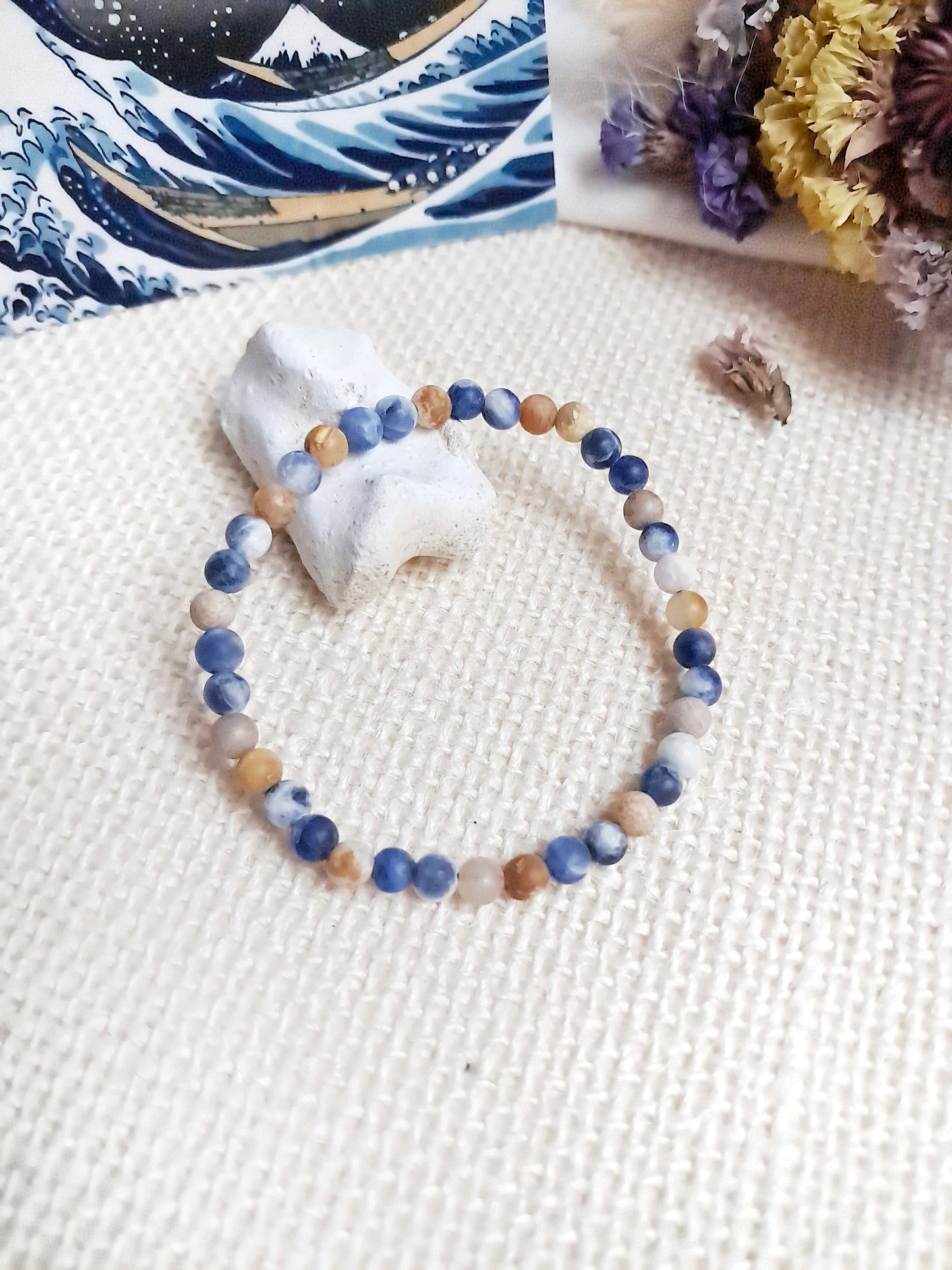 Bracelet inspiré de "La Grande Vague de Kanagawa" d'Hokusai 4mm - exposition Nantes 2025