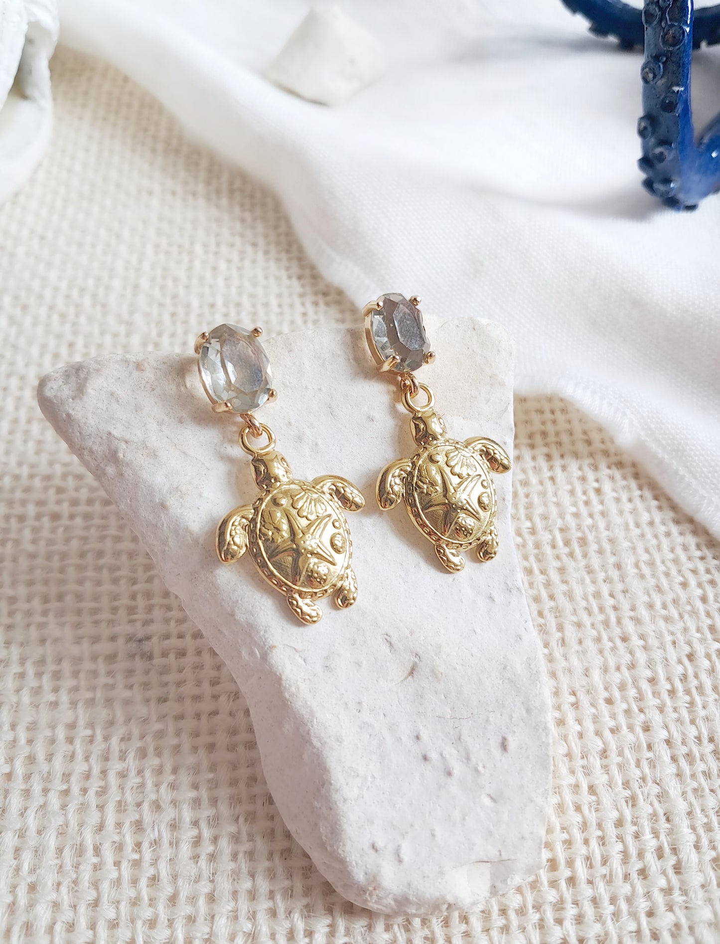 Boucles d'oreilles gemmes et tortues
